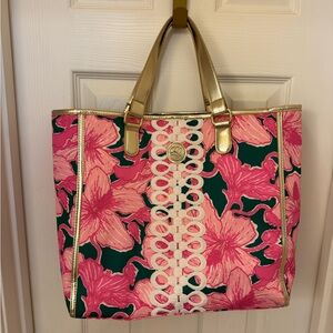 Lilly Pulitzer Pink Floral Tote with Gold Trim on Green